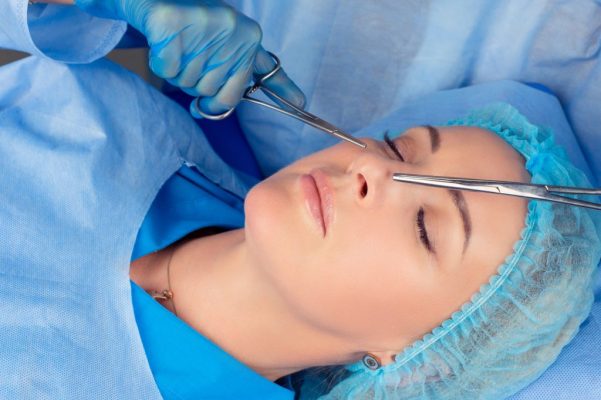 Read more about the article مدة الشفاء من عملية تجميل الأنف