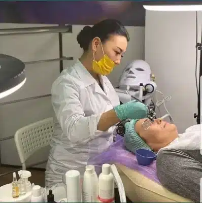 You are currently viewing نتائج تجميل الأنف مع د. وليد الجبالي: متى تظهر النتيجة النهائية؟